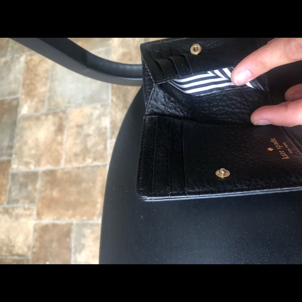 black leather wallet never used no tags very soft - Picture 6 of 8
